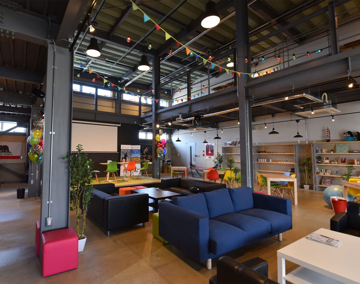 TRY& コワーキングエリア